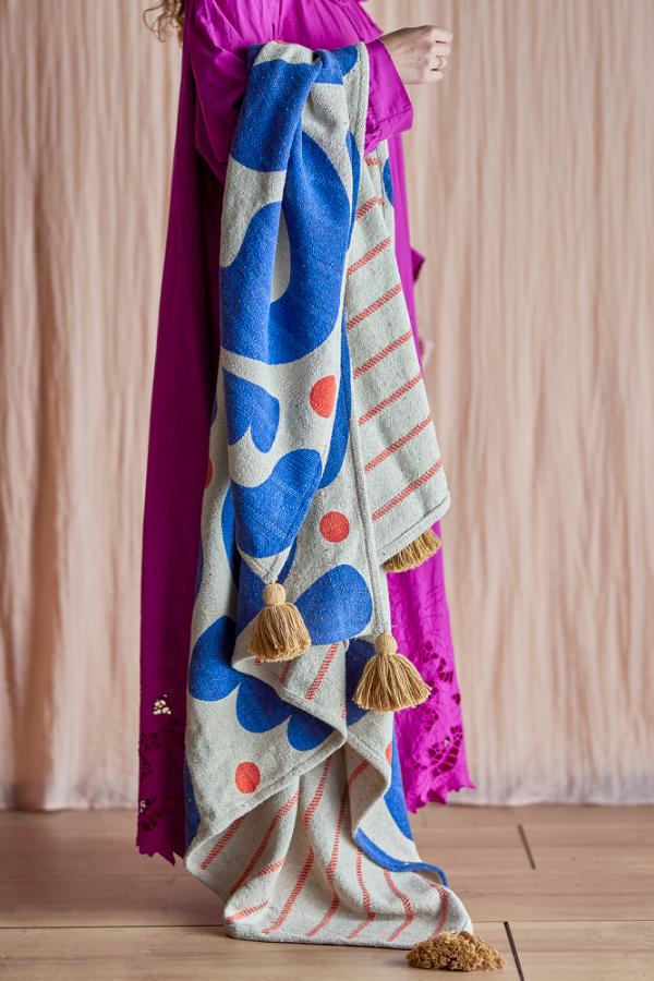 Eviaya Throw