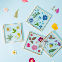 Load image into Gallery viewer, Pressed Flowers Glass Coasters