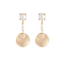 Load image into Gallery viewer, Pearl Disc Earrings